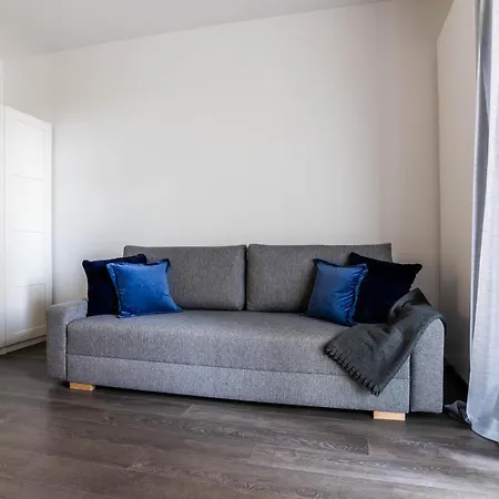 Golden Apartments - City Center - Studio Apartment