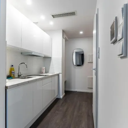 Golden Apartments - City Center - Studio Apartment