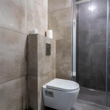 Apartment Golden Apartments - City Center - Studio Warsaw